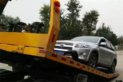 汽車救援提示汽車進(jìn)水的預(yù)防和處理